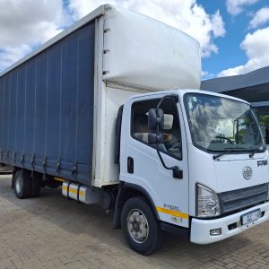 2016 FAW 8 140 FL 4 Ton Curtainside
